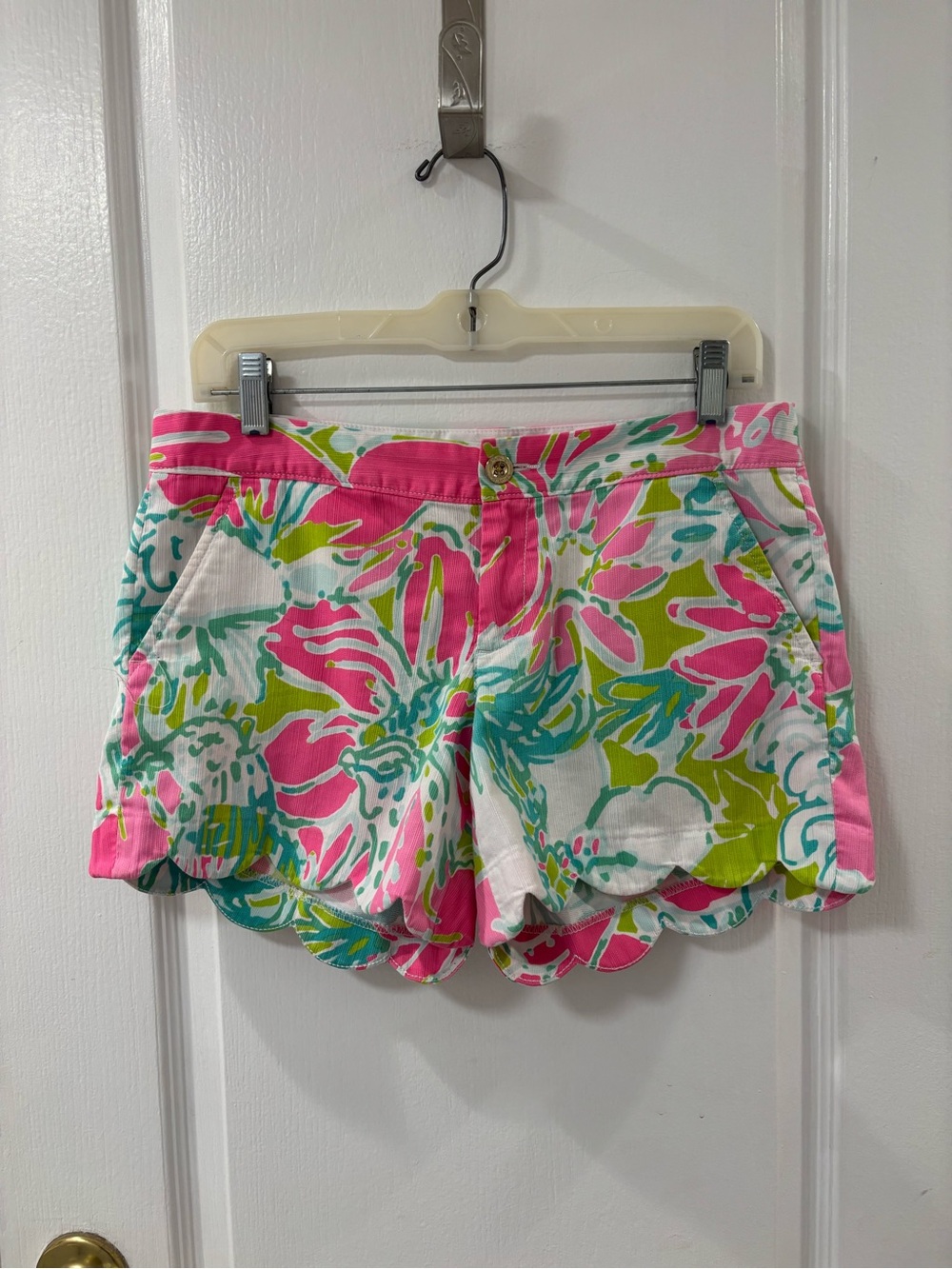 Lilly Pulitzer The Buttercup Short Pink Green Teal Tropical Scallop-Hem Shorts